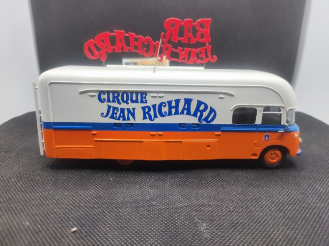 CITROEN TYPE 55 FOURGON-BAR " BAR JEAN RICHARD " - MINICIRQUE - N° MV 27 - 1/50 | Citroën Type 55 Fourgon-bar "Bar Jean Richa...