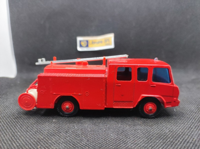 BERLIET 770 KE CAMIVA "VILLE DE PARIS" - SOLIDO - N° 2150 - 1/50 | Berliet 770 KE Camiva "Ville de Paris" - 2150 |