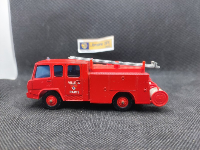 BERLIET 770 KE CAMIVA "VILLE DE PARIS" - SOLIDO - N° 2150 - 1/50 | Berliet 770 KE Camiva "Ville de Paris" - 2150 |